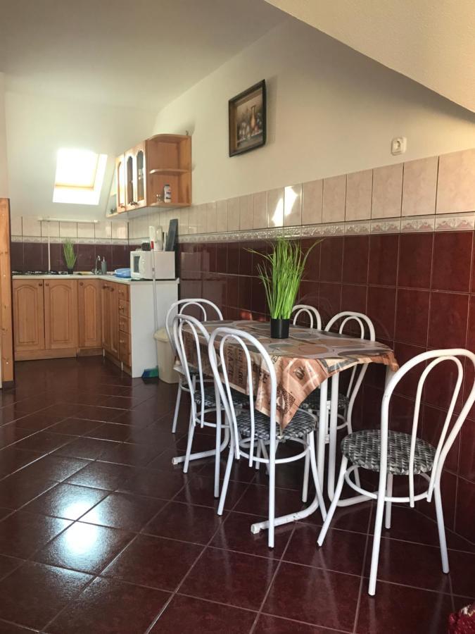 Edu Apartman Hajdúszoboszló Exterior foto