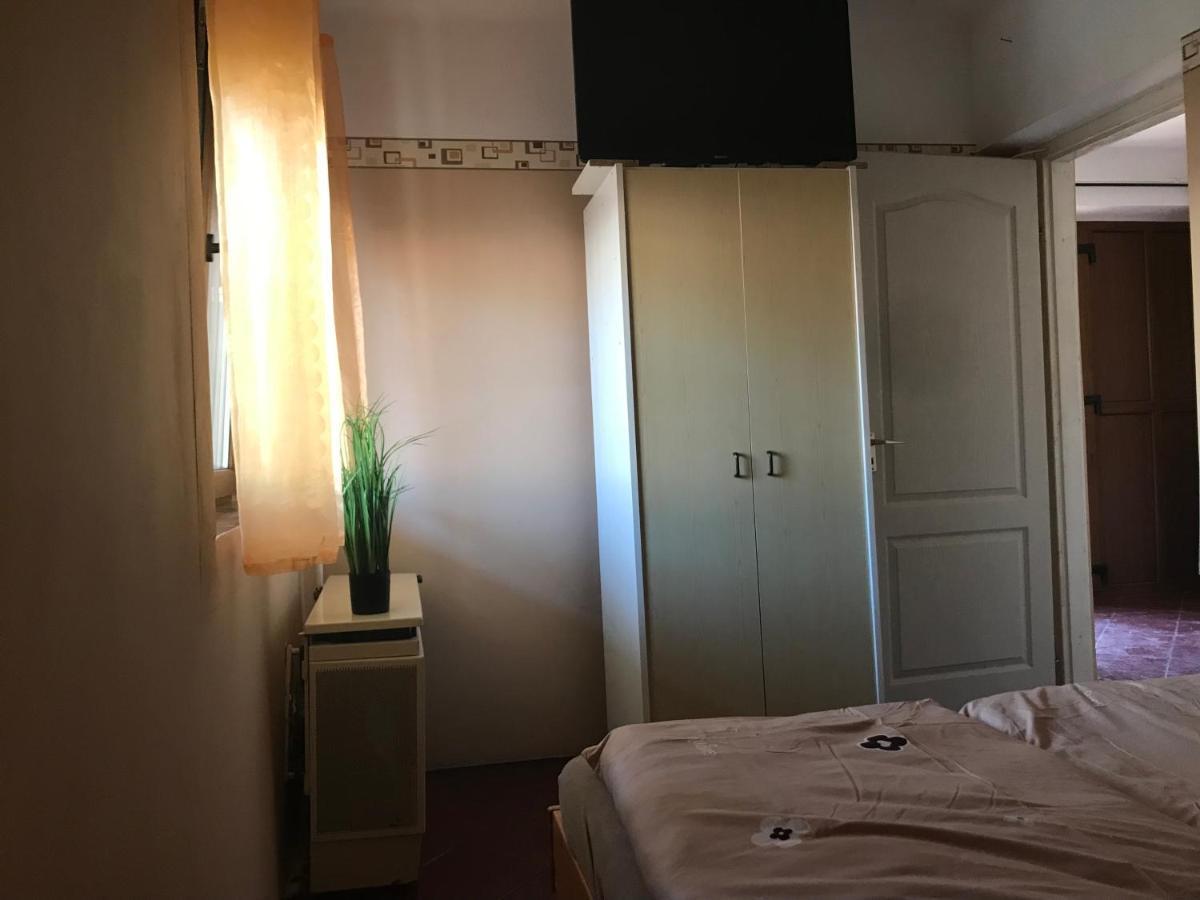 Edu Apartman Hajdúszoboszló Exterior foto
